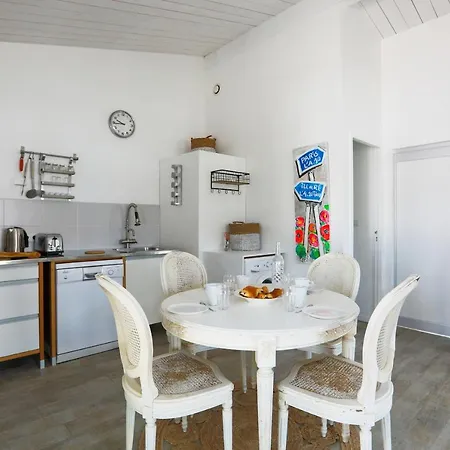 Holiday home Coquette Maison Mitoyenne De Pour 4 *