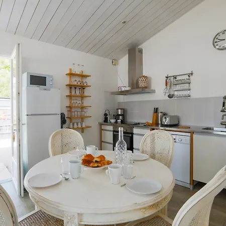 Coquette Maison Mitoyenne De Pour 4 Holiday home *